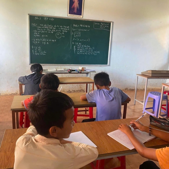 Dạy Học Cho Em Gia Lai Năm 2023